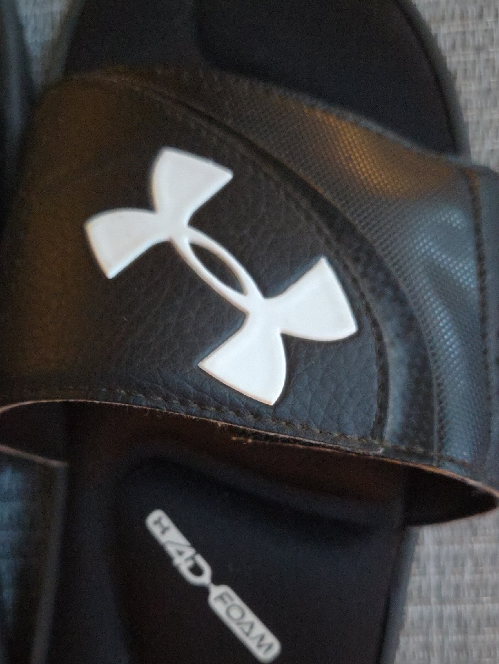 Under Armour Slides Sz 10 - Picture 2 of 6